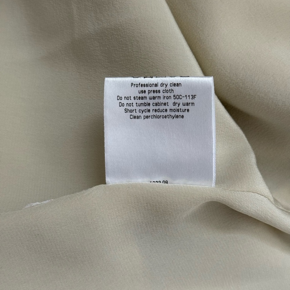 Giorgio Armani Classico Borgo 21 Line Light Cream Three-Button Men’s Suit Sz46 - Picture 9 of 12
